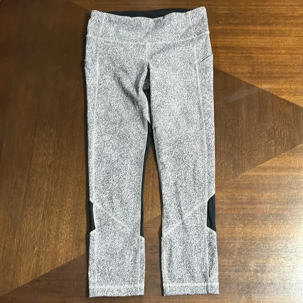 Lululemon Pace Rival Crop (22